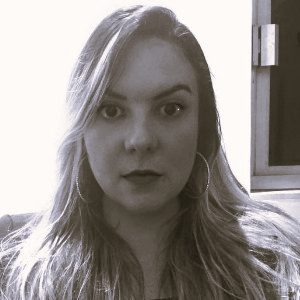 Juliane_Carneiro.png